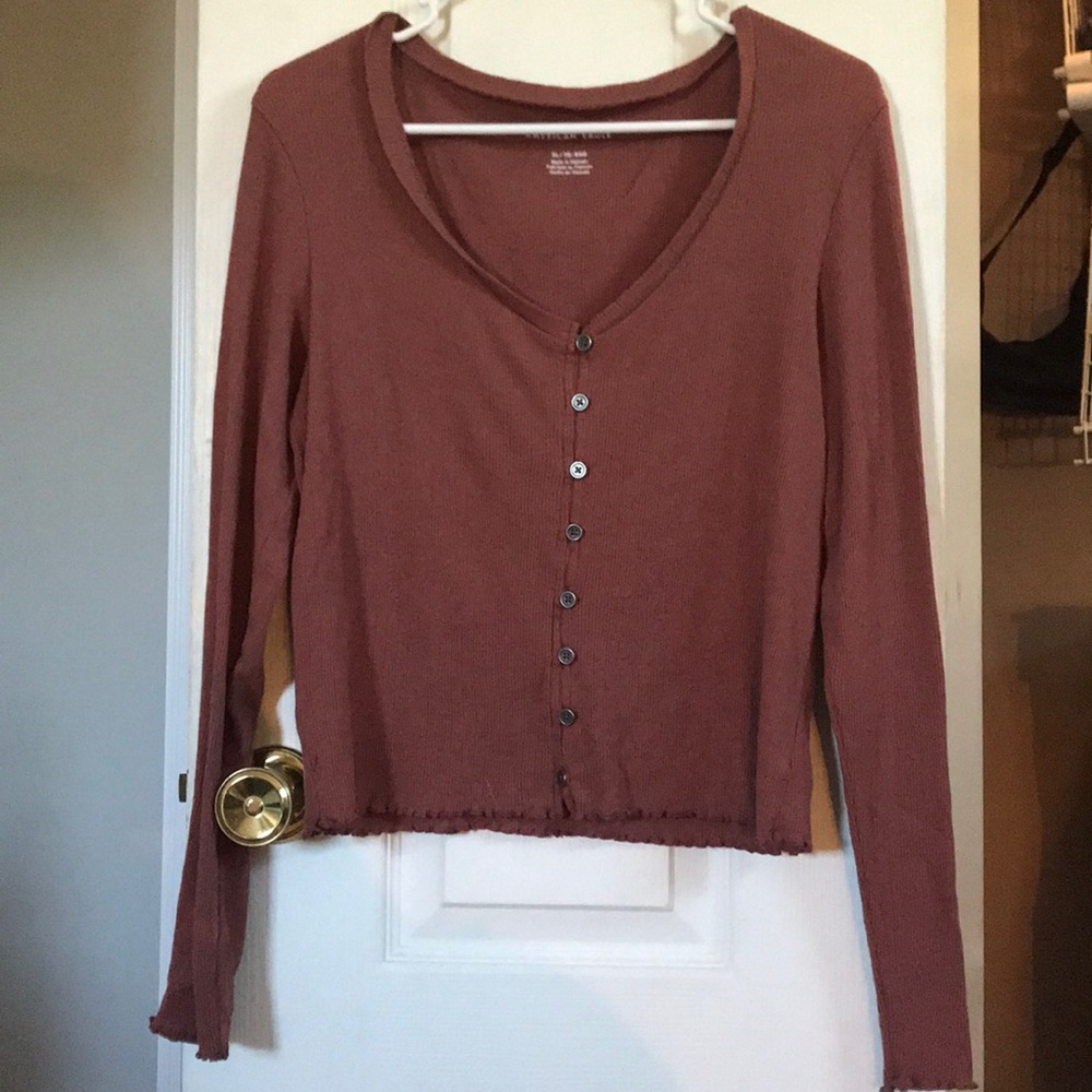 Barely worn American Eagle long sleeved crop top